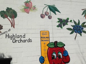 highland orchards sign fixed