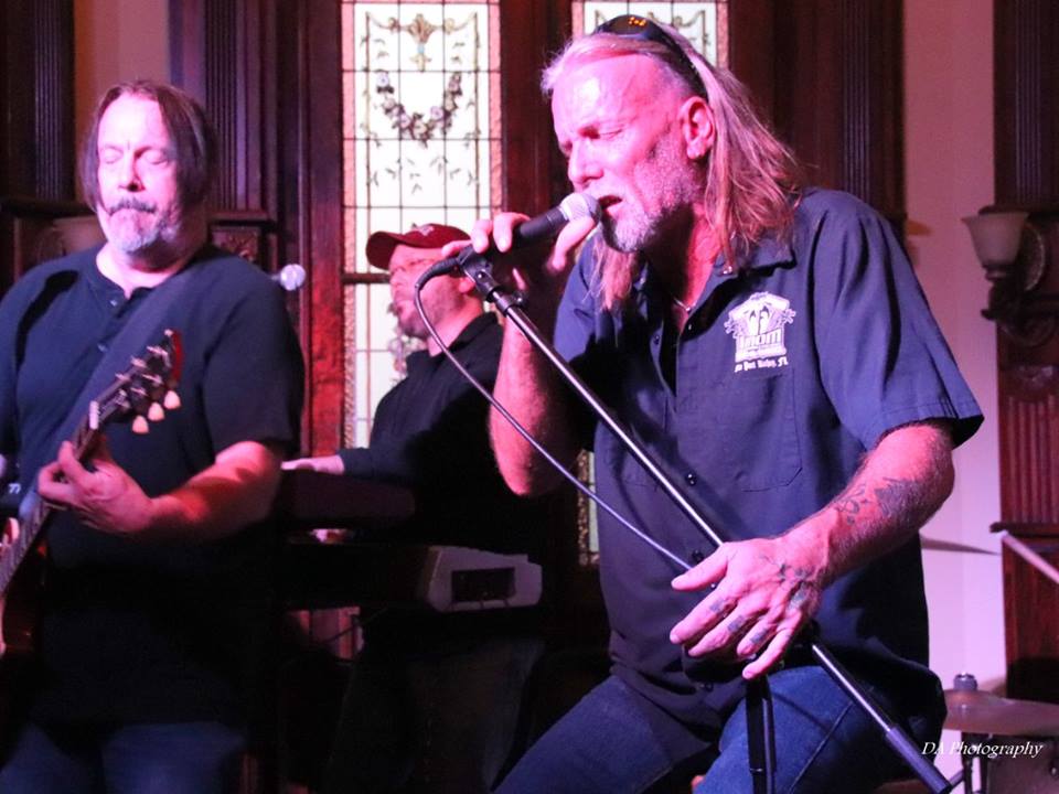 On Stage Just in time for Eternal Summers to the area The Unionville